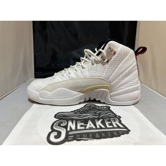 AIR JORDAN 12 RETRO (GS) WHITE/VARSITY RED BLACK - 153265 163 Youth size 5 - Picture 1 of 8